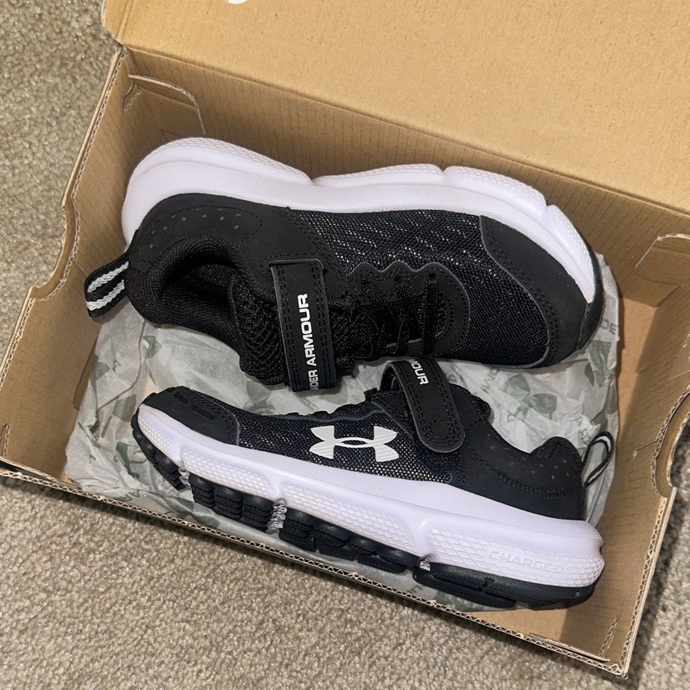 Under Armour Kids Black and White Sneakers